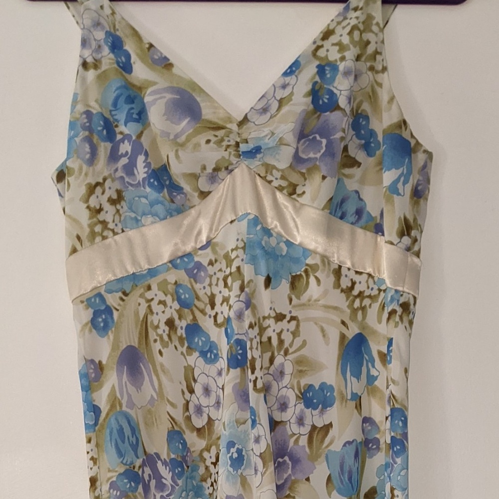 Pretty floral sun dress
